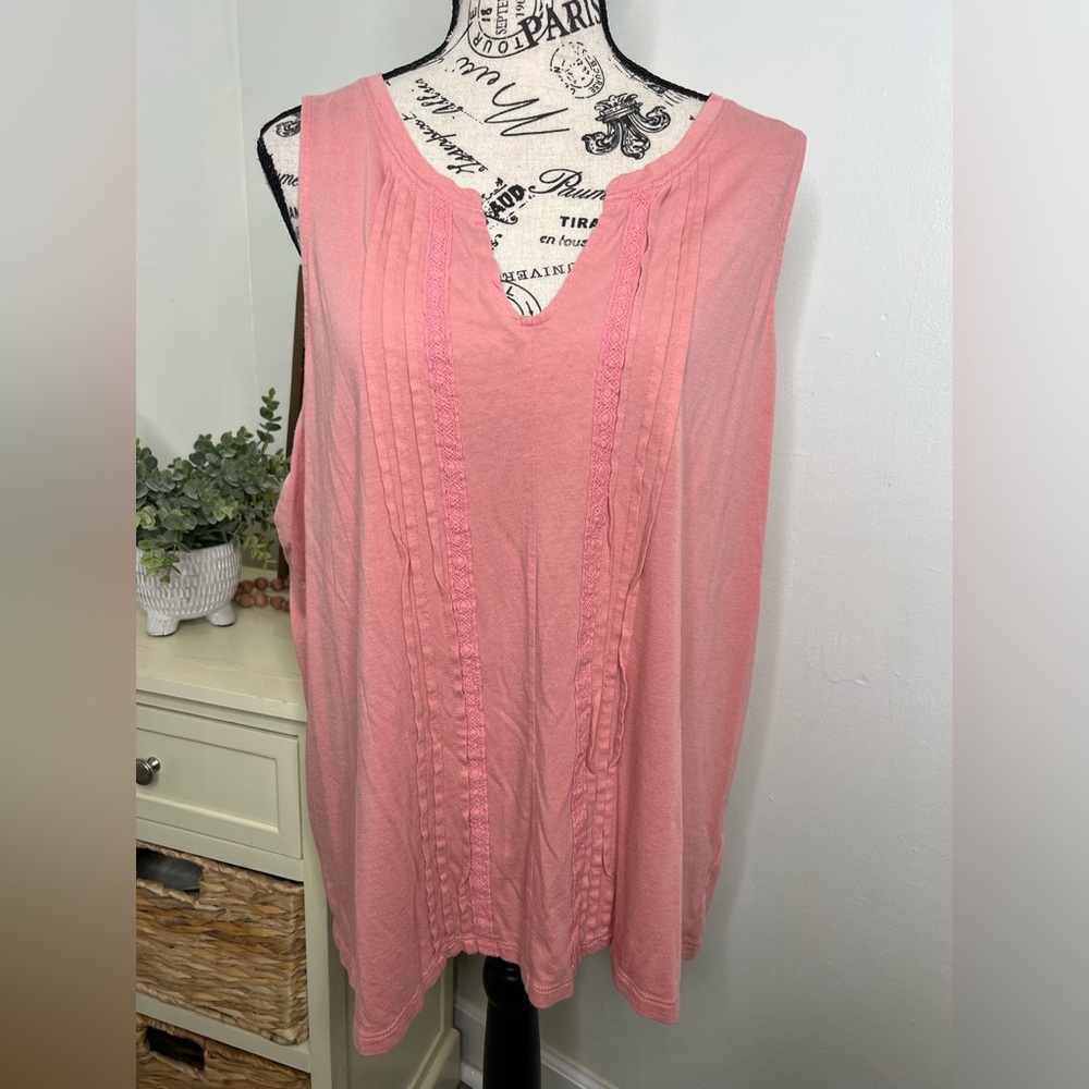 Old Navy - Sleeveless Pintucked Split-Neck Top